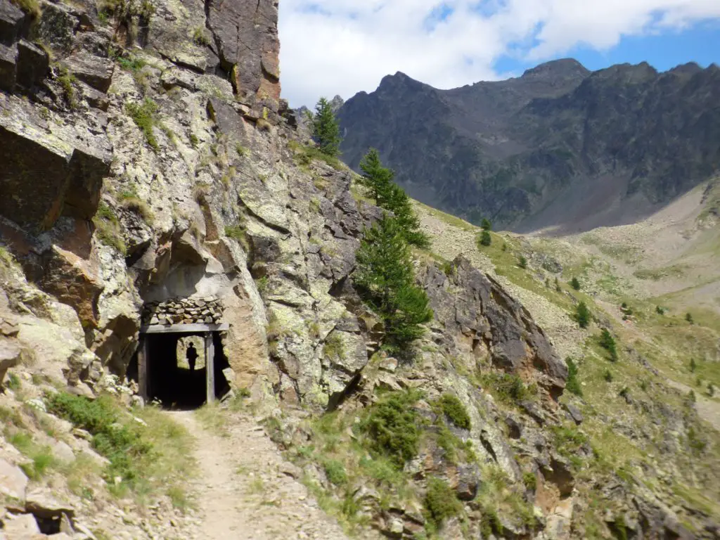 un des nombreux tunnels du chemin de l'énergie