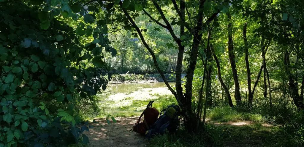 Pause à l'ombre durant nos 4 jours de rando dans le lot