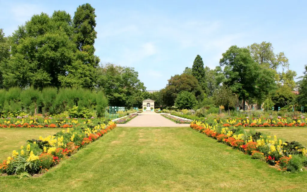 Jardin du parc de l'arquebuse à Dijon