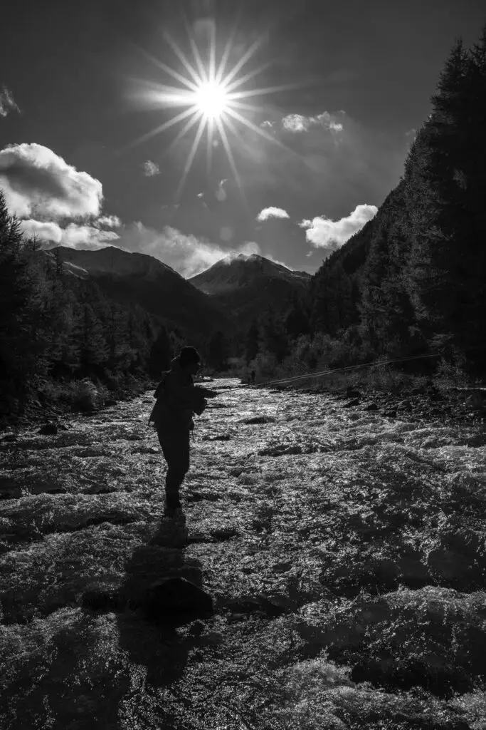 Ambiance montagneuse pour un séjour pêche à la mouche sur le guil