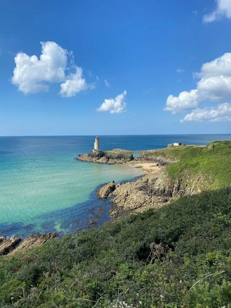 Le phare du minou, non loin de Brest sur le GR34 le sentier des douaniers