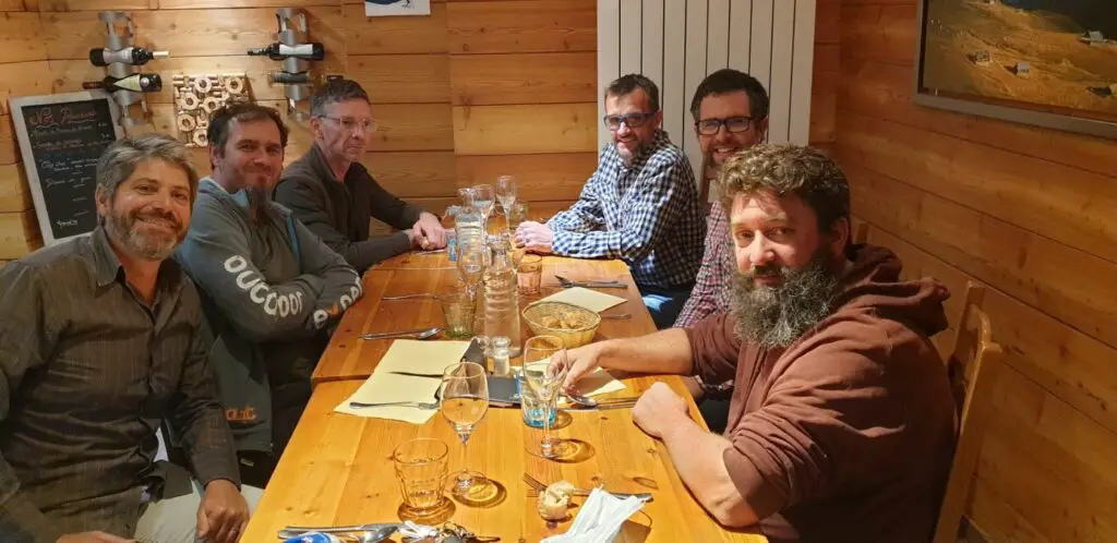 Repas du soir au restaurant du chalet Le Lanza à Abries dans le 05