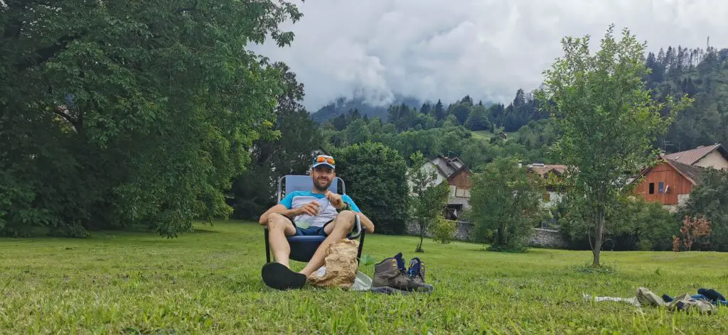 mione d'Ovaro repos pendant la traversée des Alpes