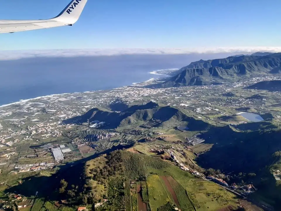Vol en avion au dessus de la Palma aux Canaries