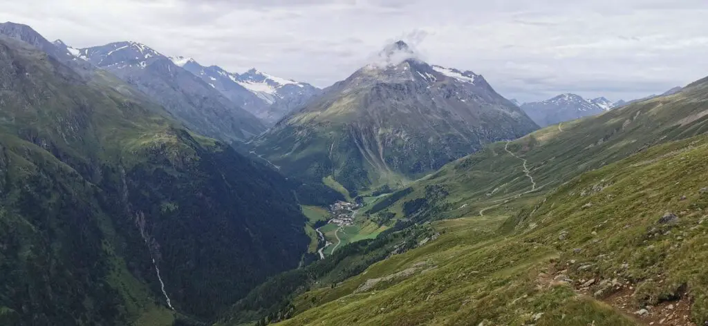 Alpes de l'Oetzal Vent via alpina stage B33