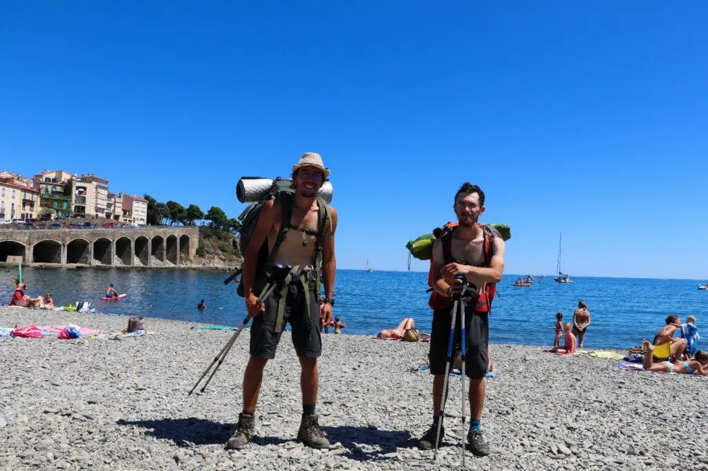 Arrivée à Banyuls sur Mer après 35 jours de randonnée sur la Haute Route Pyrénéenne