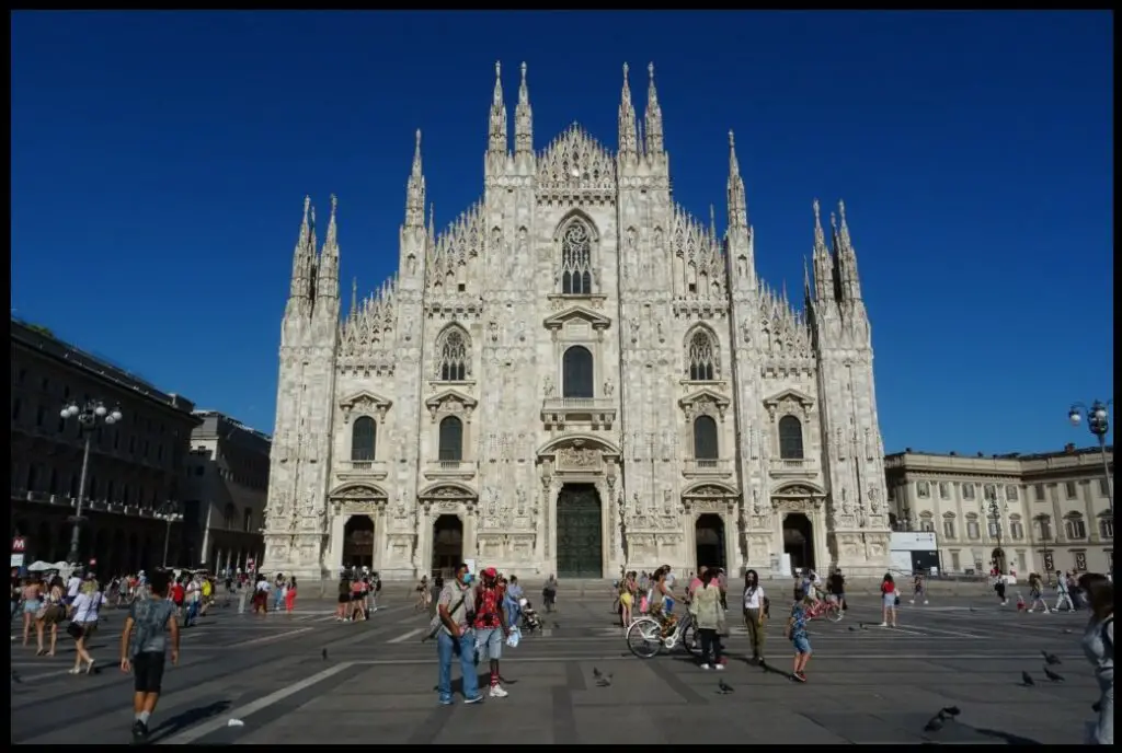 cathédrale il Duomo de Milan en Italie