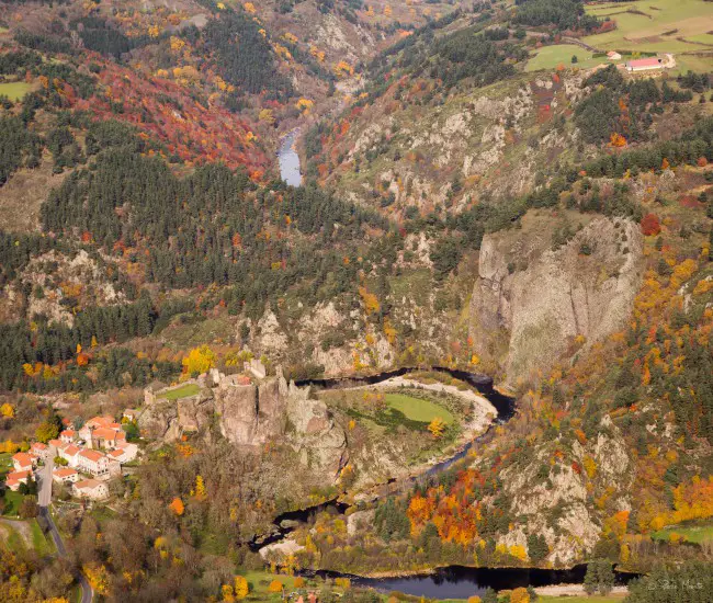 La rivière de la Loire magnifique destination pour pêcher la Haute-Loire