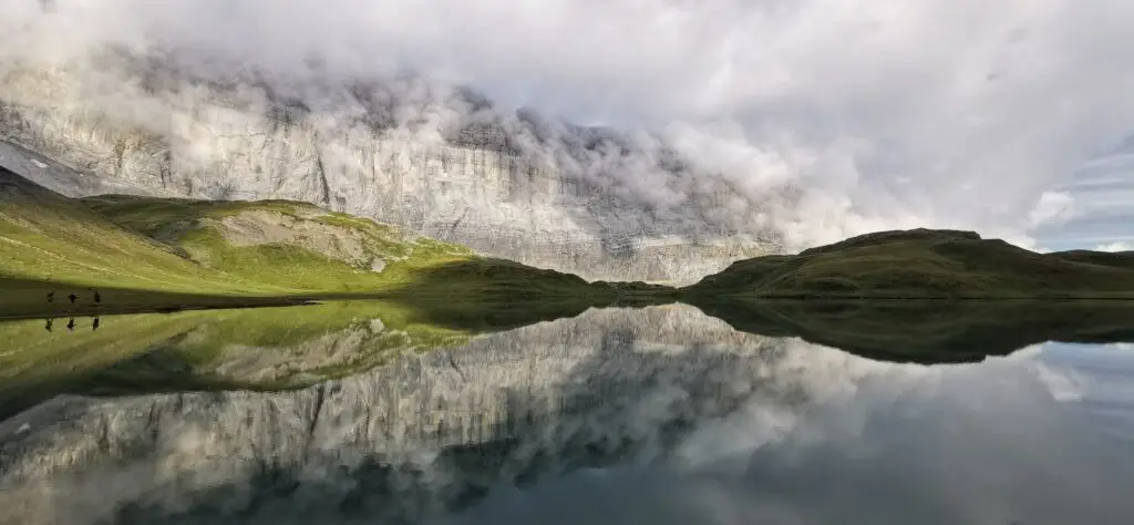 lac d'anterne Grande traversée des Alpes
