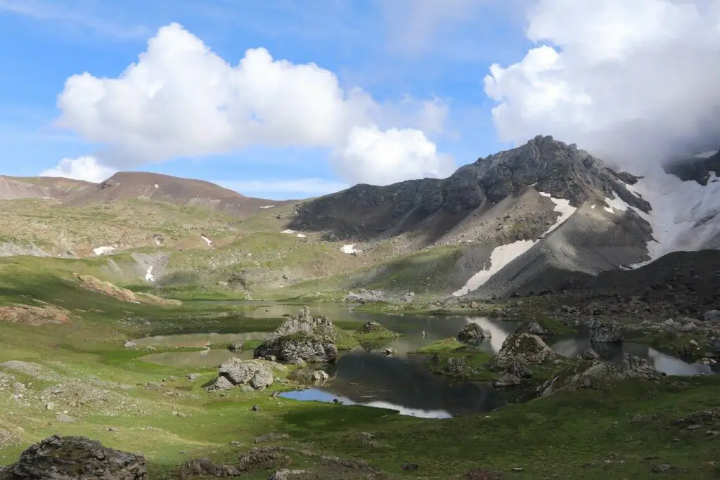 Lac de Barroude au 16ème jour de la Haute Randonnée Pyrénéenne