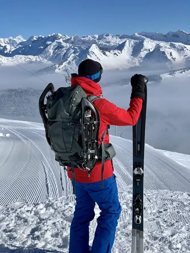 Location de vêtement de ski avec les petits montagnards