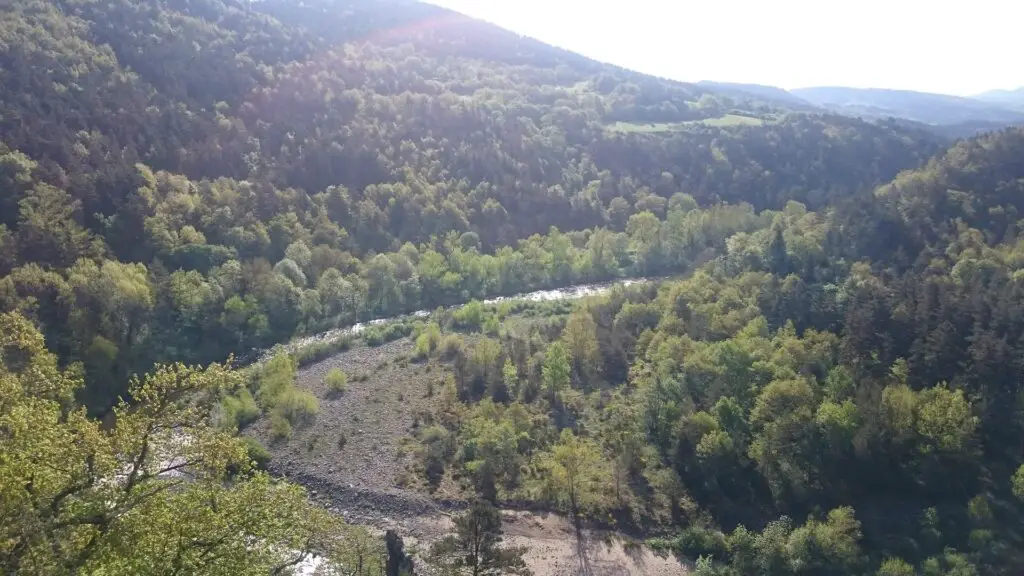 Pêche à la mouche sur le cours d'eau d'Auvergne la Haute vallée de la Loire