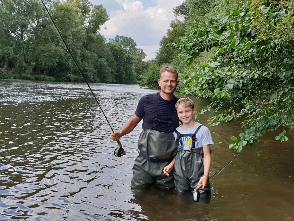 stages de pêche « père et fils » en Haute-Loire avec émotion Pêche et Steeve COLIN
