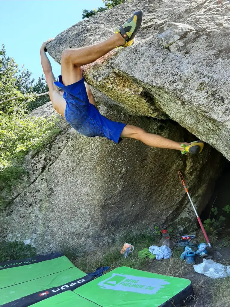 Test des chaussons d'escalade OCUN sur Homo Debilus 7C