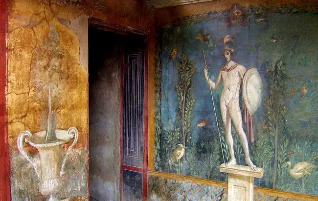 Décor peint typique de la prospérité passée de Pompéi