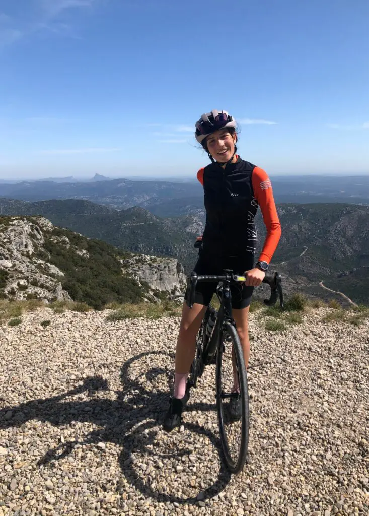 Angele Paty passionnée de vélo préparant un voyage bikepacking