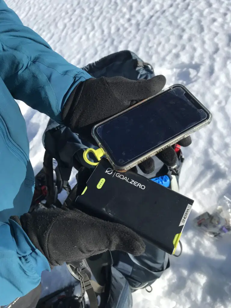 En été comme en hiver un powerbank pour recharger vos appareils électroniques