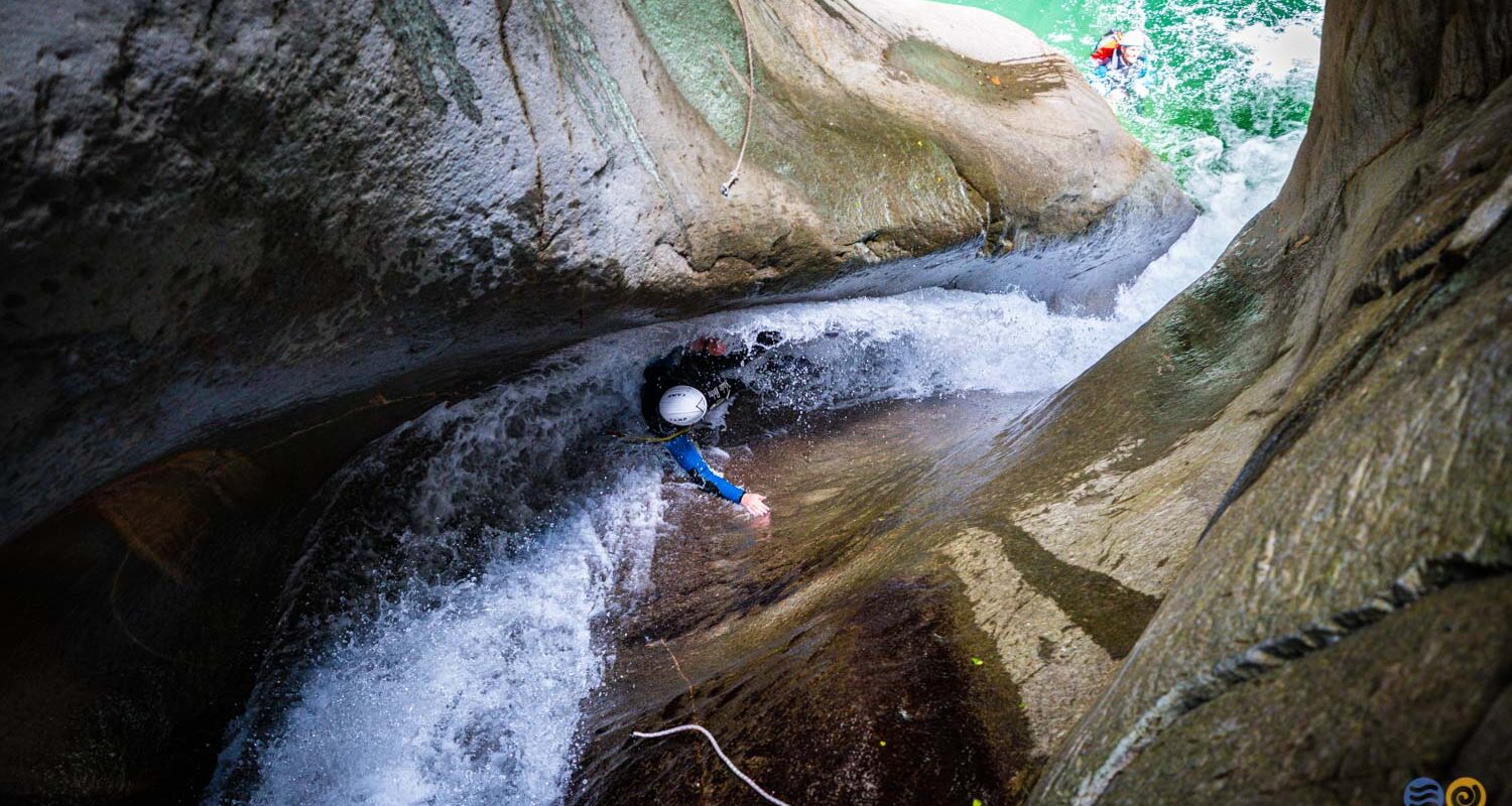 sports extremes a la reunion avec le canyoning