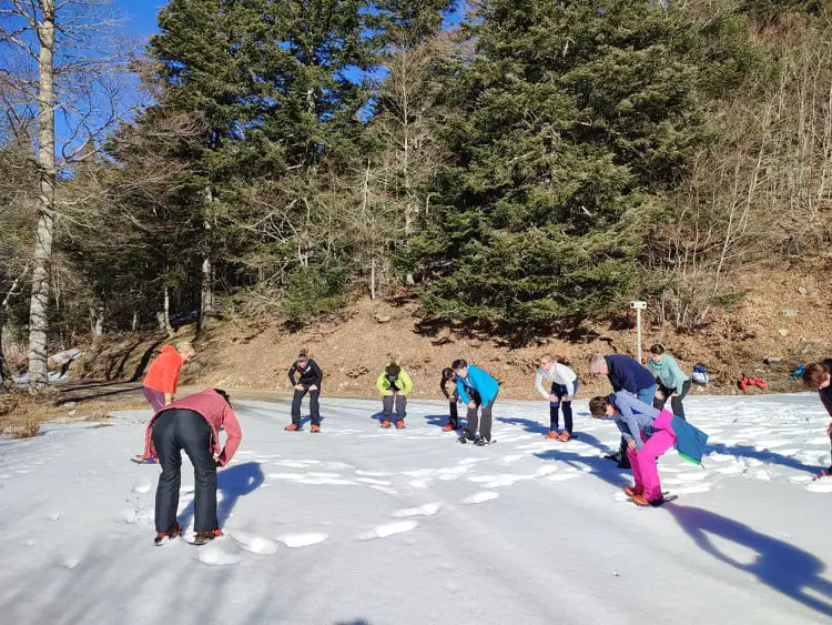 atelier respiration et yoga dans la neige