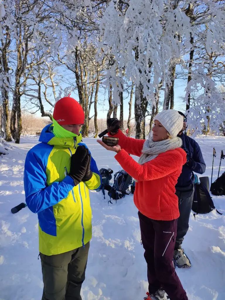 bol tibetain pour cloturer séance de yoga au mont aigoual