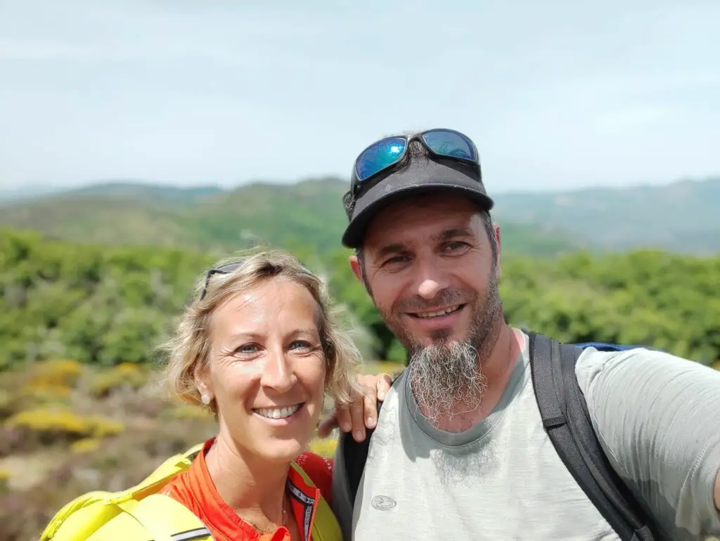 Caroline BAISE et Michaël ROUHAUD co-animateur de rando et yoga autour de Montpellier