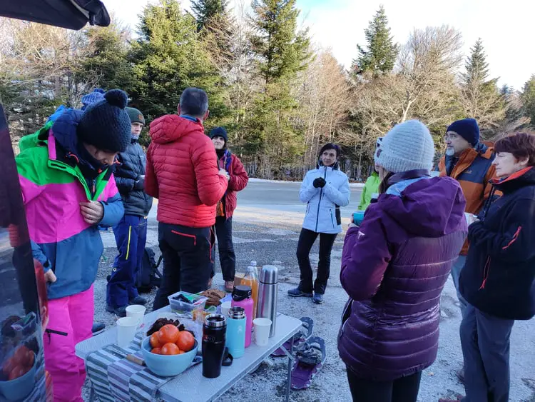 Petit Déjeuner journée raquettes à neige et Yoga au Mont Aigoual