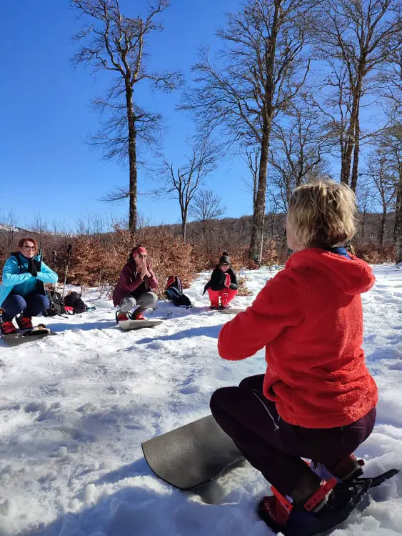 Postures de Yoga avec les raquettes EVVO SNOW