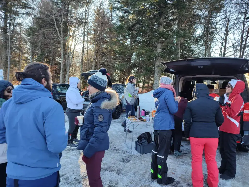 Pot d'accueil journée raquettes à neige et Yoga à l'Aigoual