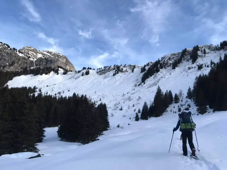 Raquettes à neige vers les Aravis