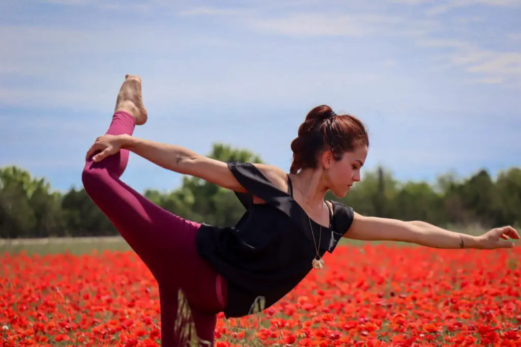 July Yoga cours de Yoga à UCHAUD pres de Nimes