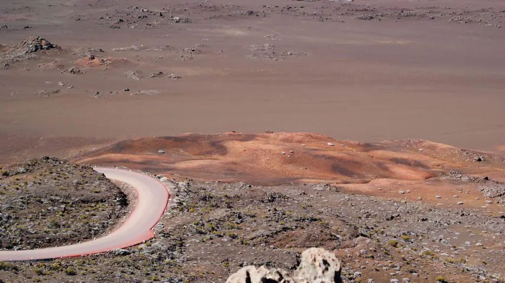 Route sur l'ïle de La Réunion pour le Piton de la Fournaise