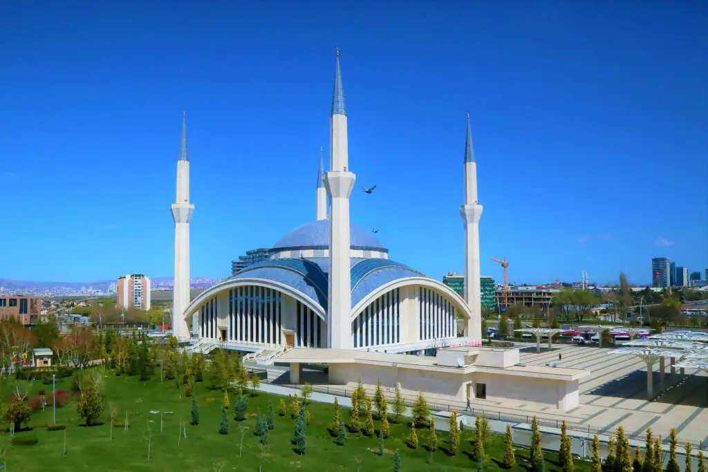 cami minaret à ankara