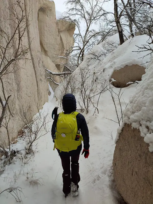 Rando dans le canyon de Zemi valley