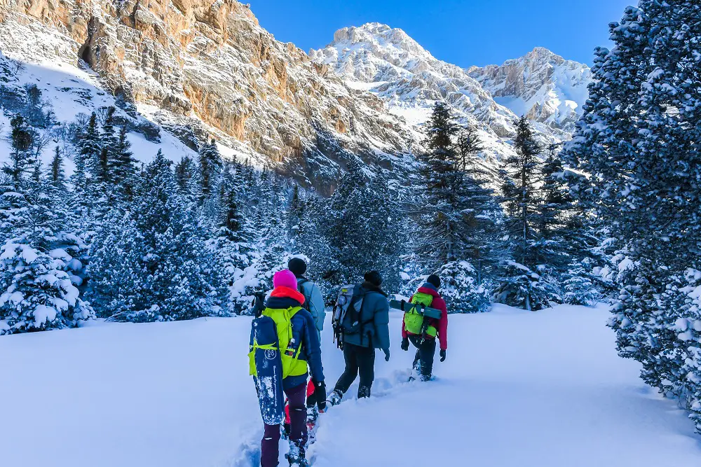 randonnée en raquettes à neige au Mont Taurus