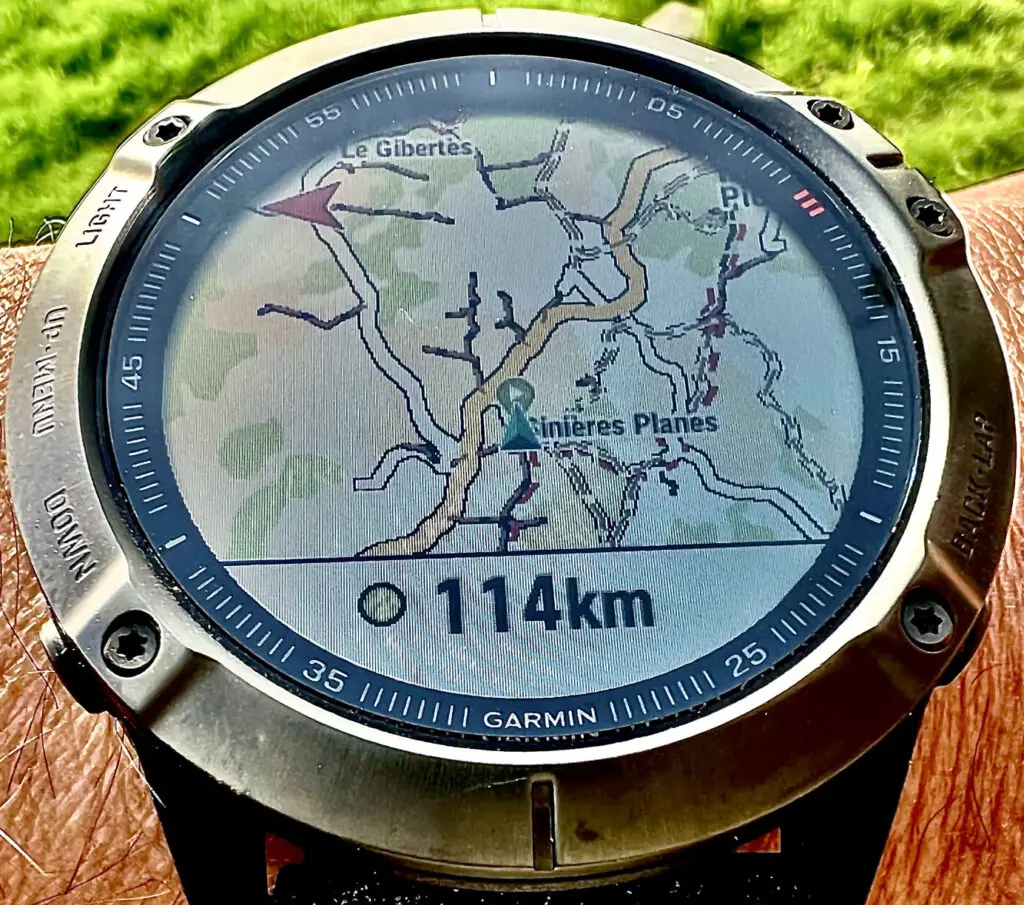 La cartographie de la Fénix 6, la montre multisports connectée de Garmin