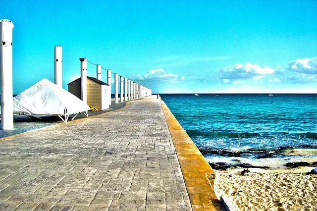 ponton de Playa del Carmen à Cancun au Mexique