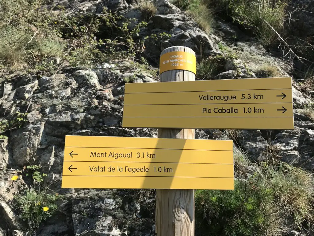 3,1 km pour arriver au sommet du Mont aigoual par le chemin des 4000 marches