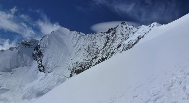 ascension de la Lenzspitze sommet en Suisse