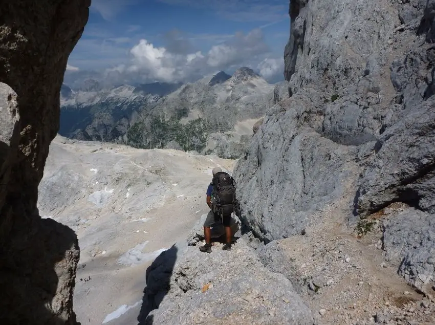 Au sommet du Triglav durant notre traversée des alpes