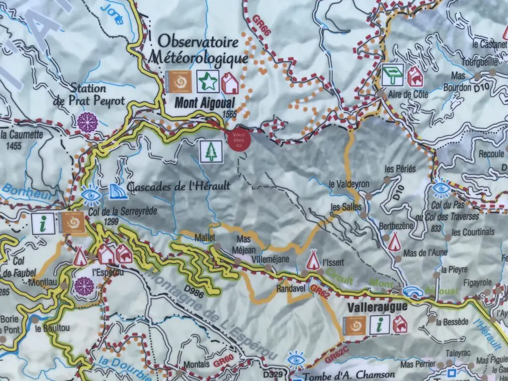 carte du parc de Cévennes avec l'itinéraire des 4000 marches pour se rendre au Mont aigoual