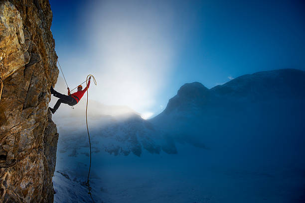 Escaladedans le Mont Aiguille