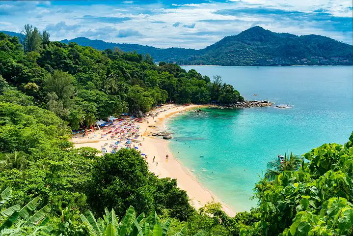 freedom beach sur l'île de Phuket en Thailande