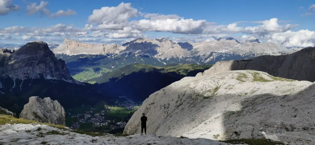 Rifugio Pisciadu trekking dolomites