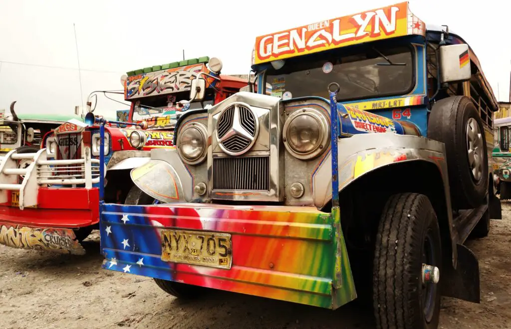 Jeepney aux Philippines