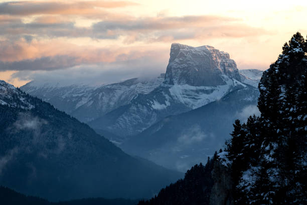 Escalade au Mont Aiguille dans le Vercors