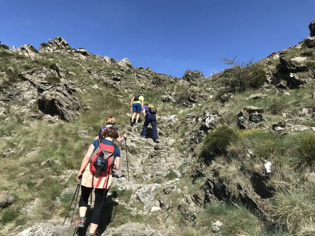 Parfois ça grimpe sur le chemin de rando des 4000 marches