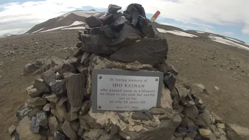 stèle d'Ido Kehnan en Islande