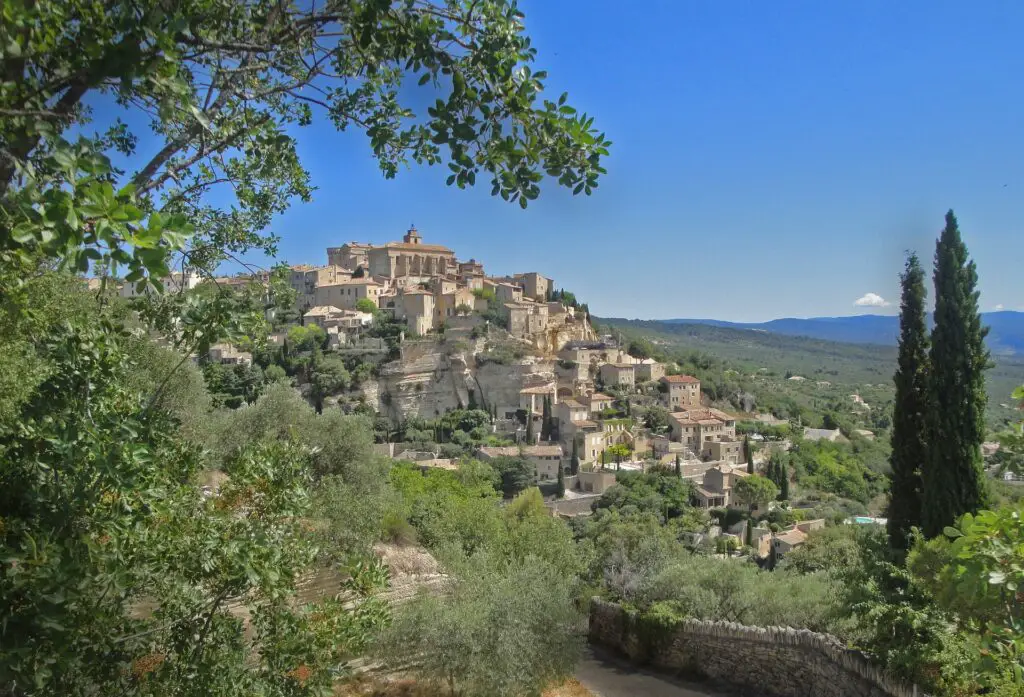 Village de Sault le pays des lavandes au pied du Mont Ventoux