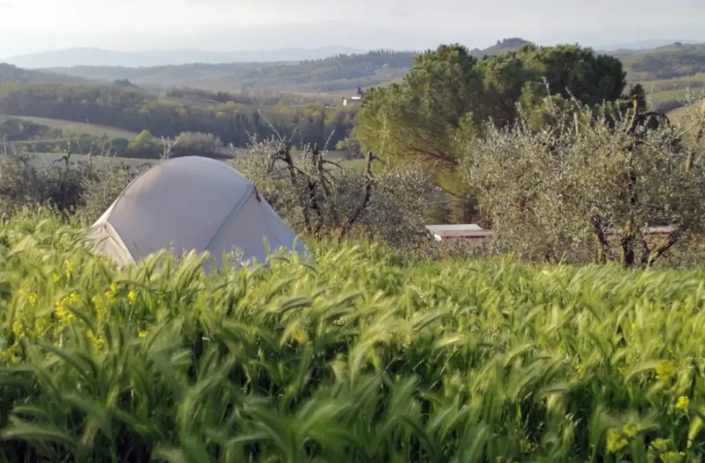 bivouac lors d'un voyage en vélo en italie