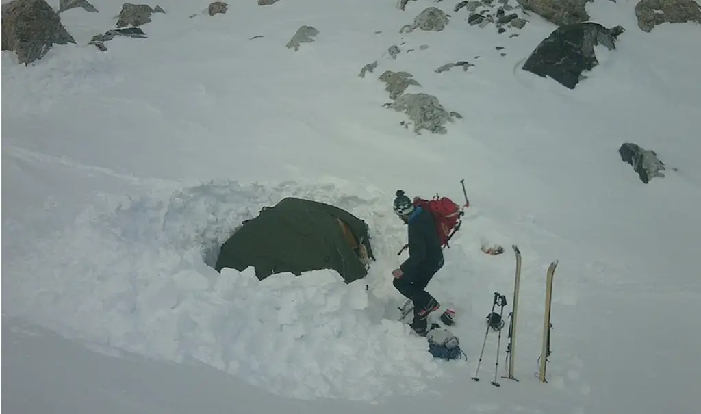 escalade sur glace au canada, camps de bivouac